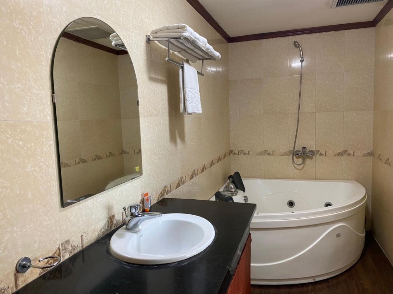 Khach San Ha Anh Hotel Đông Anh Ngoại thất bức ảnh